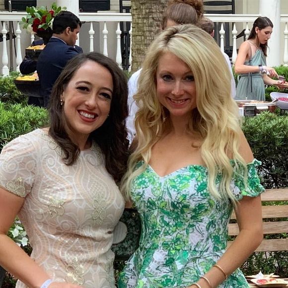 Meet your Posher, Leah - Picture 1 of 1